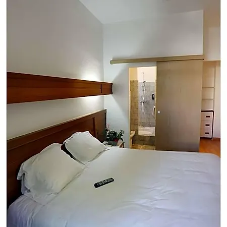Belleville מלון 3*
